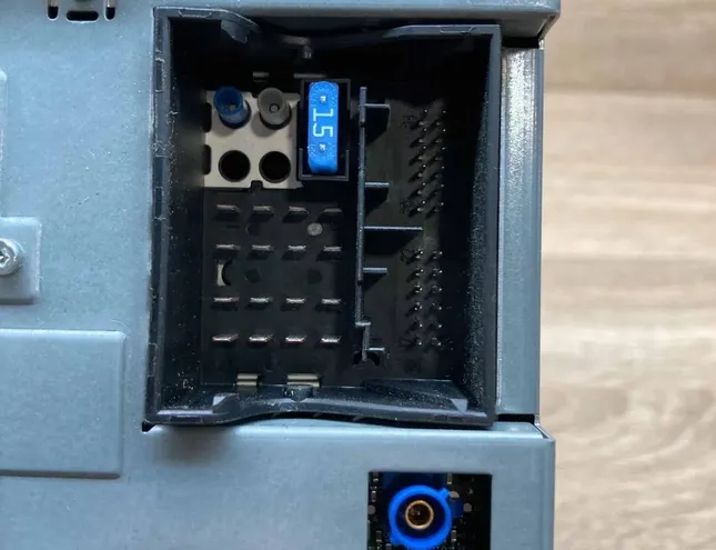 BMW 5 Series E28 (1981-1988) Music Player Without GPS 9223402 34360301