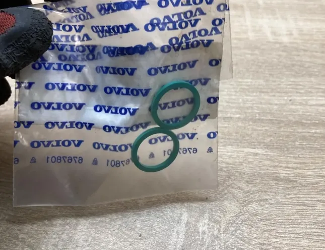 VOLVO V60 1 generation (2010-2020) Suction hose holder 30612805 34431584