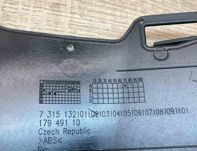 BMW 4 Series F32/F33/F36 (2013-2020) Right Side Pillar Trim 7315132,179491 34303259