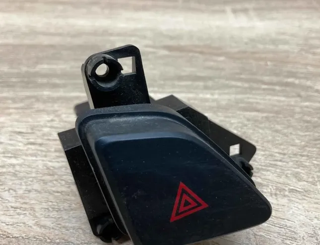 KIA Sorento 1 generation (2002-2011) Hazard button 864W0140 34381354