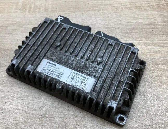 RENAULT Laguna 1 generation (1993-2001) Engine Control Unit ECU 7700102888,7700112087 34289013
