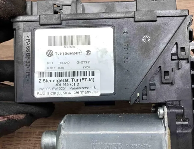 VOLKSWAGEN Phaeton 1 generation (2002-2016) Маторчик стеклоподъемника передней левой двери 3D1959701D,E840311001 34367543