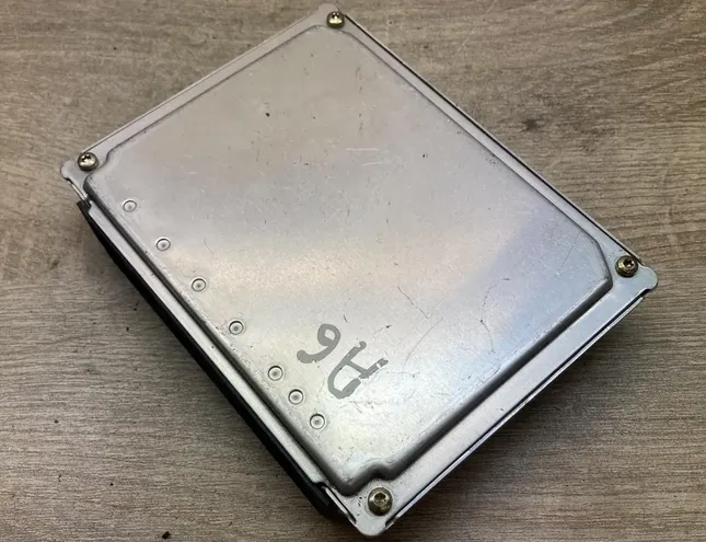 AUDI A6 C4/4A (1994-1997) Блок управления двигателем 4B0907401T,0281010153 34427071