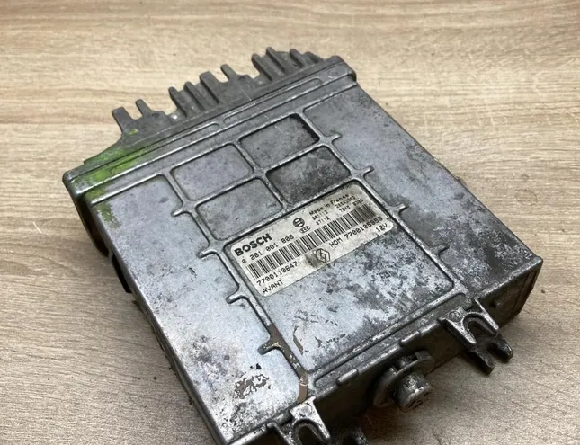 RENAULT Scenic 1 generation (1996-2003) Engine Control Unit ECU 7700105953,7700110647,0281001809 34288380
