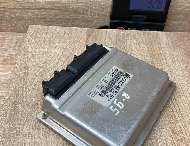 VOLKSWAGEN Passat B5 (1996-2005) Engine Control Unit ECU 8D0907558F,0261204614 34321253