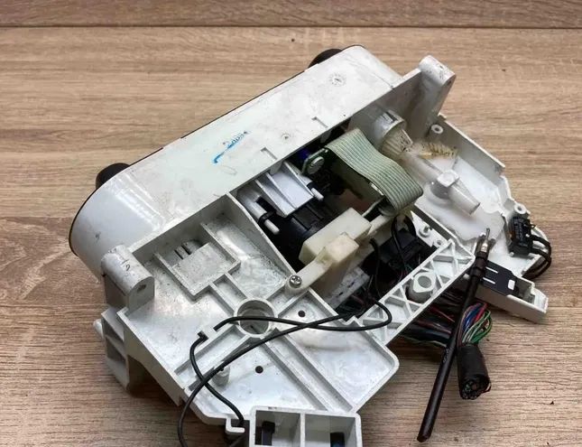 NISSAN Almera N15 (1995-2000) Climate control unit 34371523