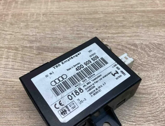 AUDI A8 D2/4D (1994-2002) Autonomous heating control unit 4D0909509,4D0909509K 34404833