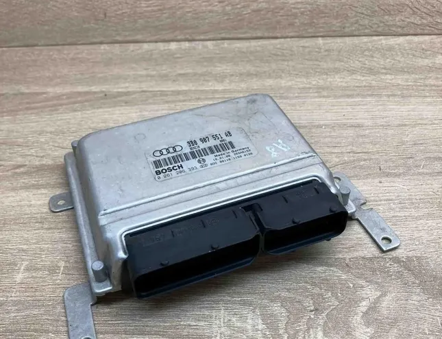 AUDI A8 D2/4D (1994-2002) Engine Control Unit ECU 3B0907551AB,0261206393 34372955