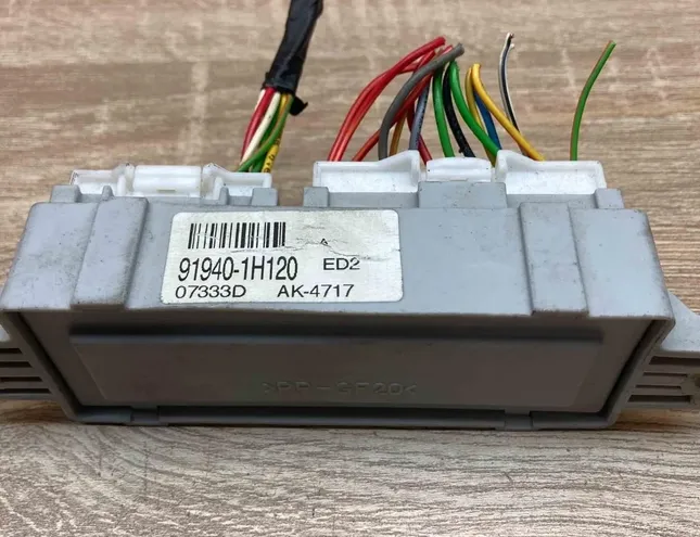 KIA Cee'd Блок управления Комфорт 919401H120,07333D,AK4717 34363895
