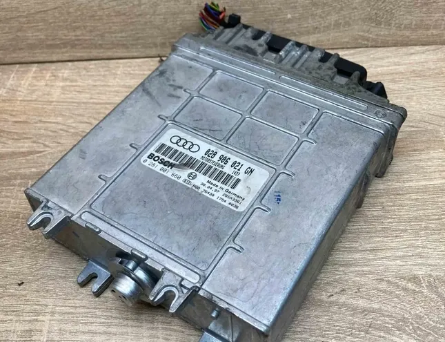 AUDI A4 B5/8D (1994-2001) Engine Control Unit ECU 028906021GN,0281001660,WithPlug 34404404