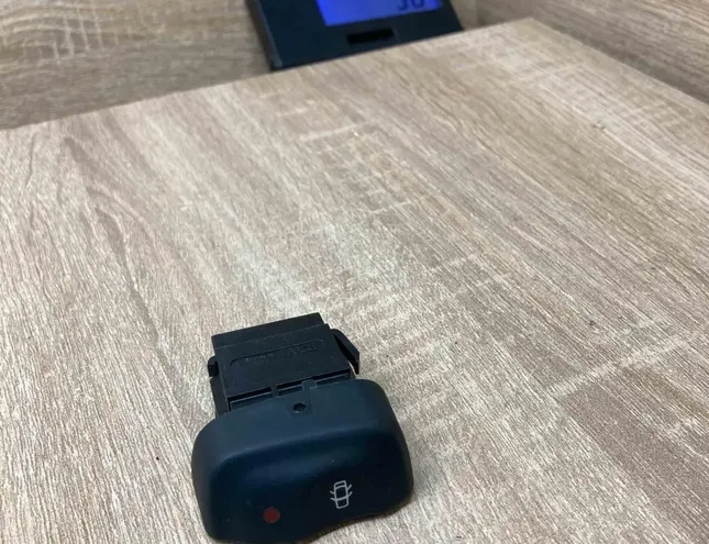 RENAULT Scenic 1 generation (1996-2003) Central locking switch 841242B 34406616