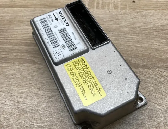 VOLVO V70 2 generation (2000-2008) Блок управления безопасностью P8651523,0285001456 34456771