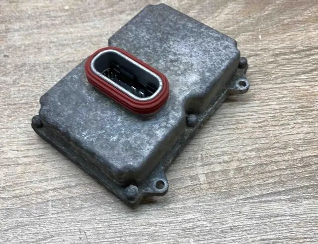 MERCEDES-BENZ E-Class W124 (1984-1997) Блок управления передней левой фарой A0028202426,5DF008279,Main 34337057