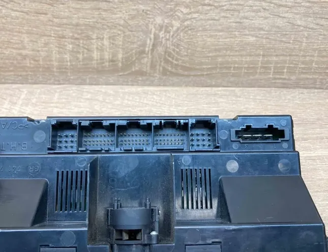 AUDI A8 D2/4D (1994-2002) Climate control unit 4E0820043A,5HB008480 34388219