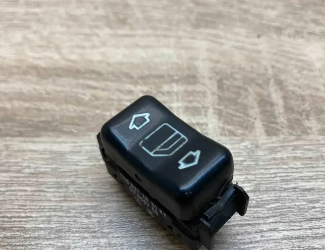 MERCEDES-BENZ S-Class W126 / C126 (1979-1991) Rear Left Door Window Control Switches 1408212851,03809750 34382743