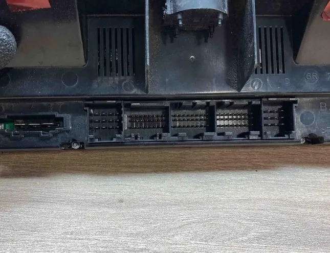 AUDI A8 D2/4D (1994-2002) Climate control unit 4E0820043D,4E0910043B 34367323