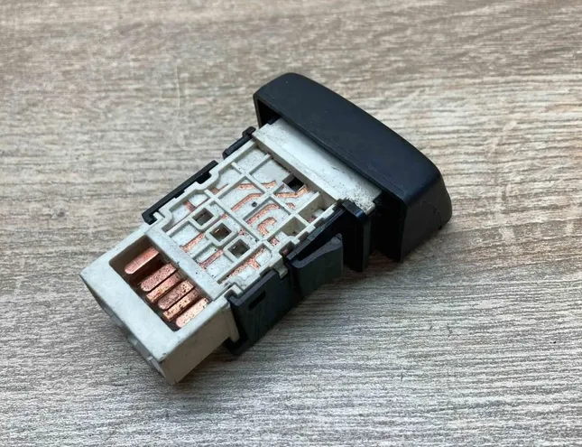 SUBARU Forester SH (2007-2013) Headlight Washer Kit Niles06016 34297057