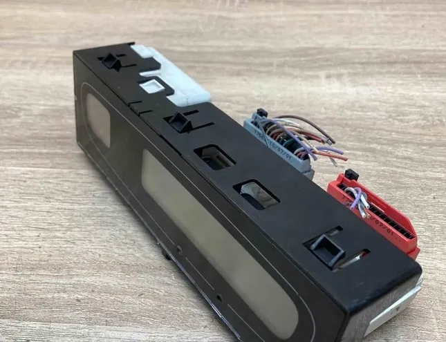 RENAULT Laguna 1 generation (1993-2001) Info Display P8200002604A 34383429