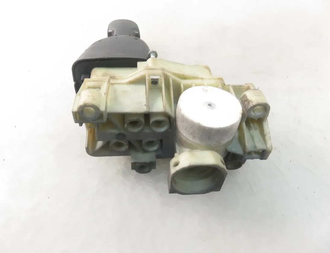 SCANIA P,G,R,T - series (2003-present) Handbrake Handle 9617241000,1774972 27854268