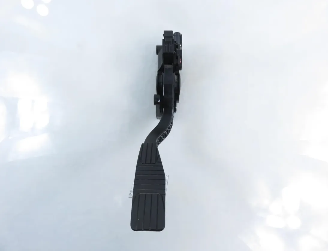 OPEL Antara 1 generation (2006-2015) Педаль газа 96625893 33526848