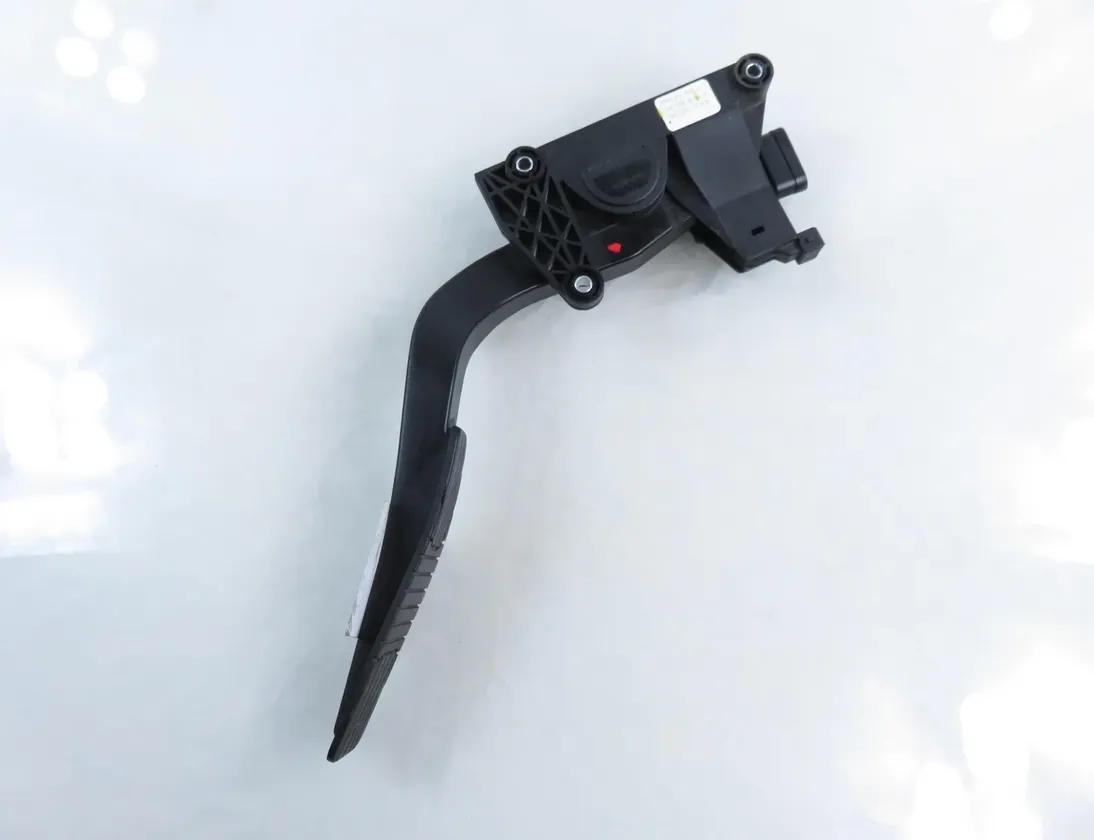 OPEL Antara 1 generation (2006-2015) Педаль газа 96625893 33526848