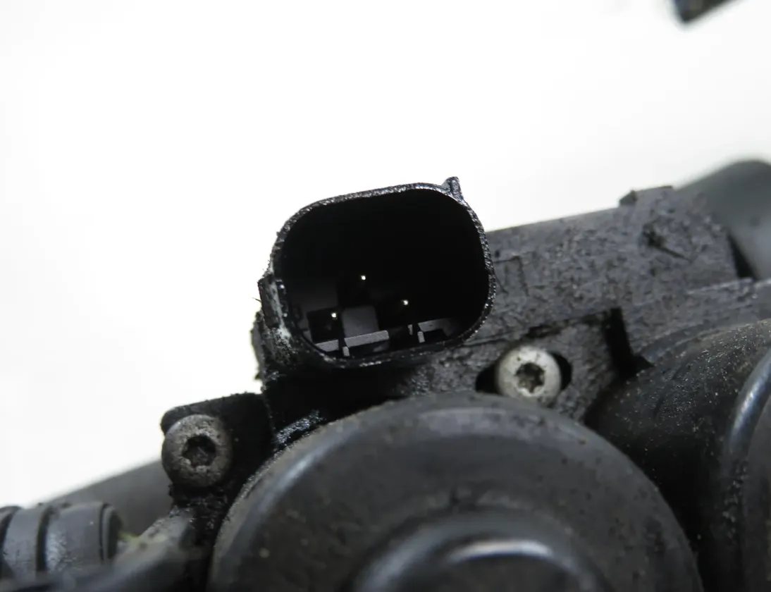 BMW 5 Series E60/E61 (2003-2010) Клапан радиатора отопления 6931708,1147412181 33583074