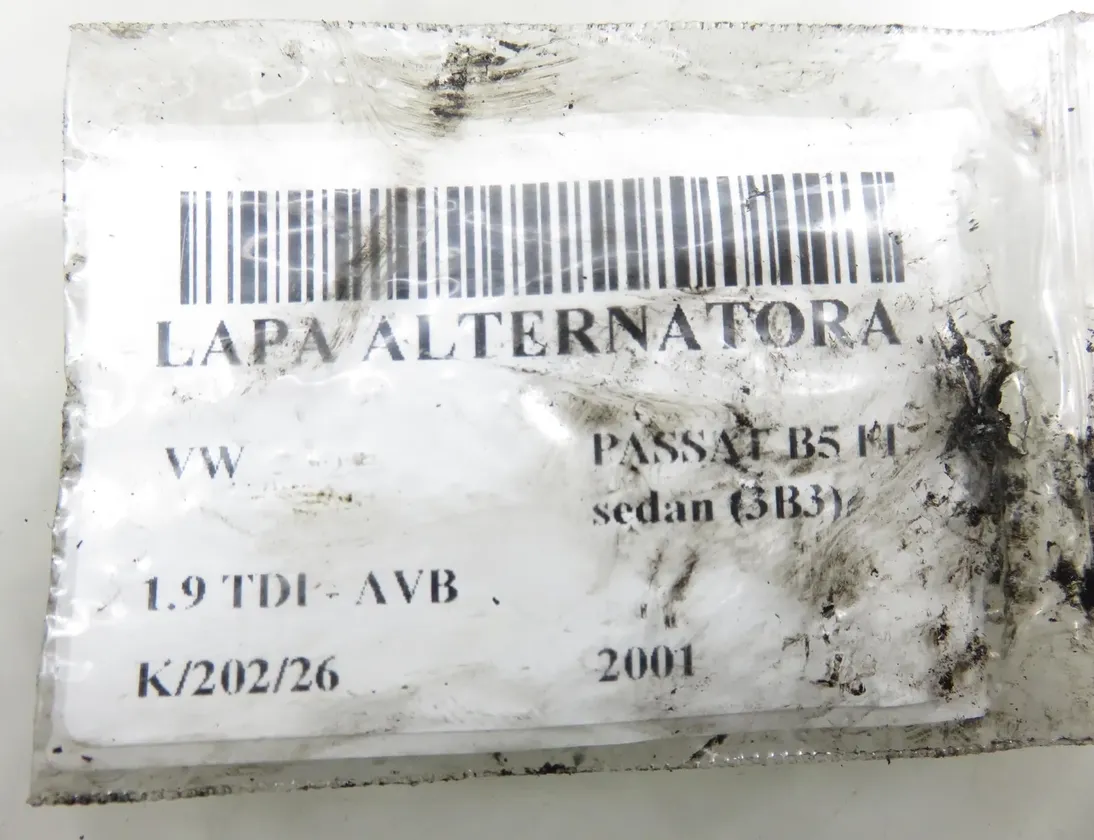 VOLKSWAGEN Passat B5 (1996-2005) Alternator bracket 038903143AE,038145283 34843757