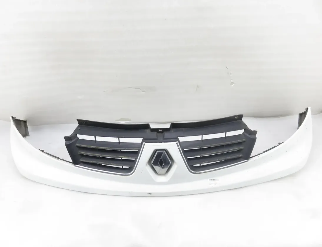 RENAULT Trafic 2 generation (2001-2015)  Решётки 623100251R 36211453