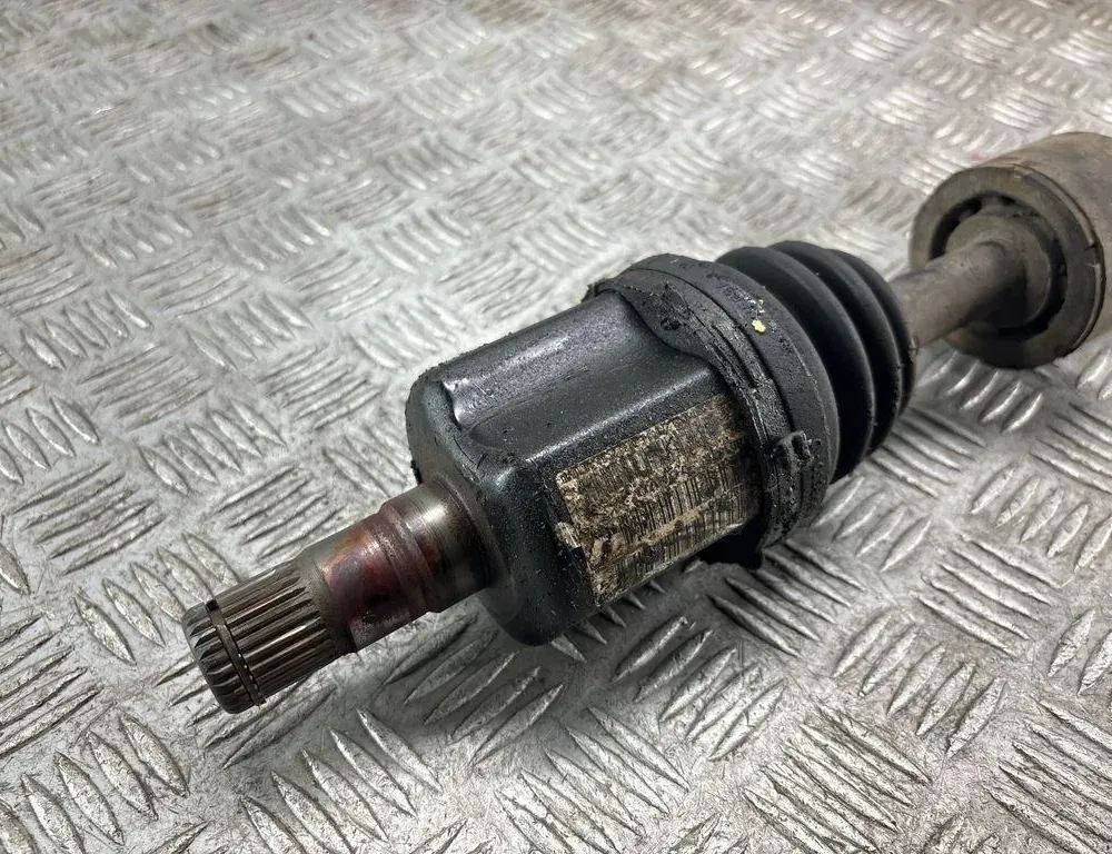 VOLVO V70 2 generation (2000-2008) Front Right Driveshaft 34111960