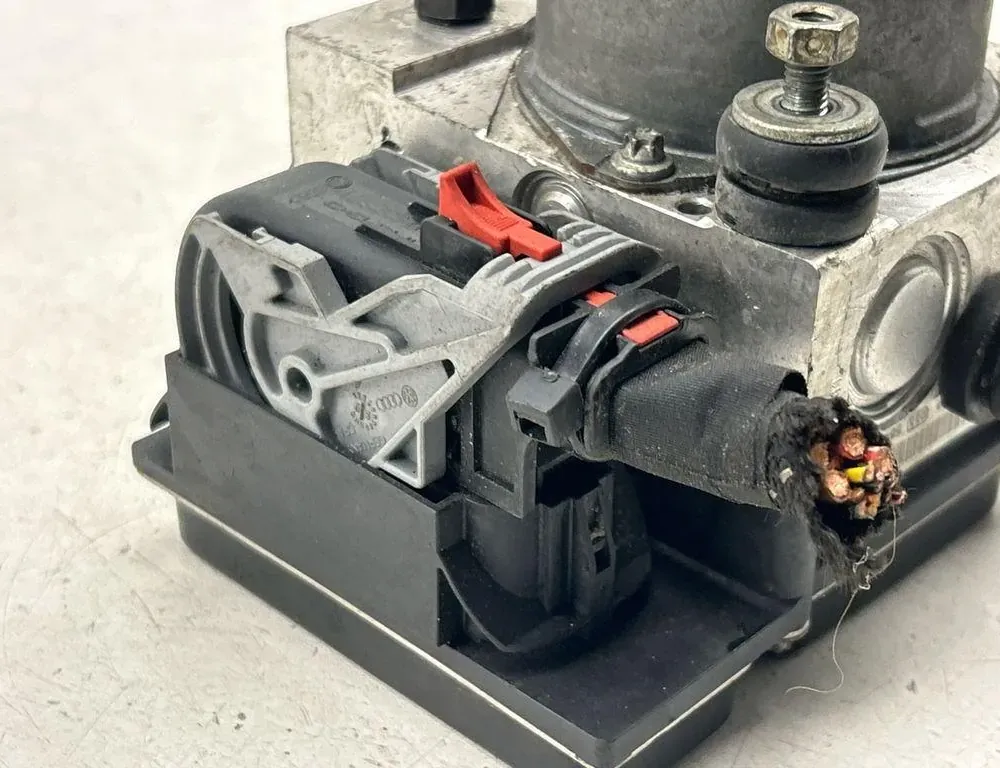 AUDI A6 C8/4K (2018-2024) ABS Pump 4F0614517L,4F0910517L 34122796