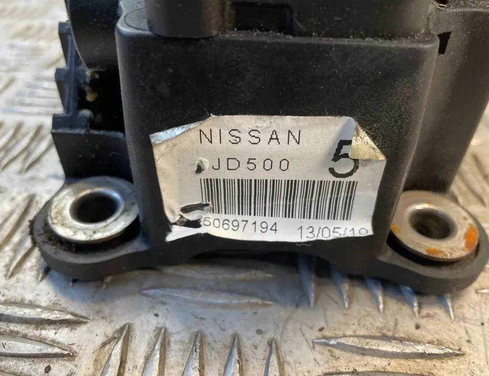 NISSAN Qashqai 1 generation (2007-2014) Кулиса 13105418,JD500 34097826