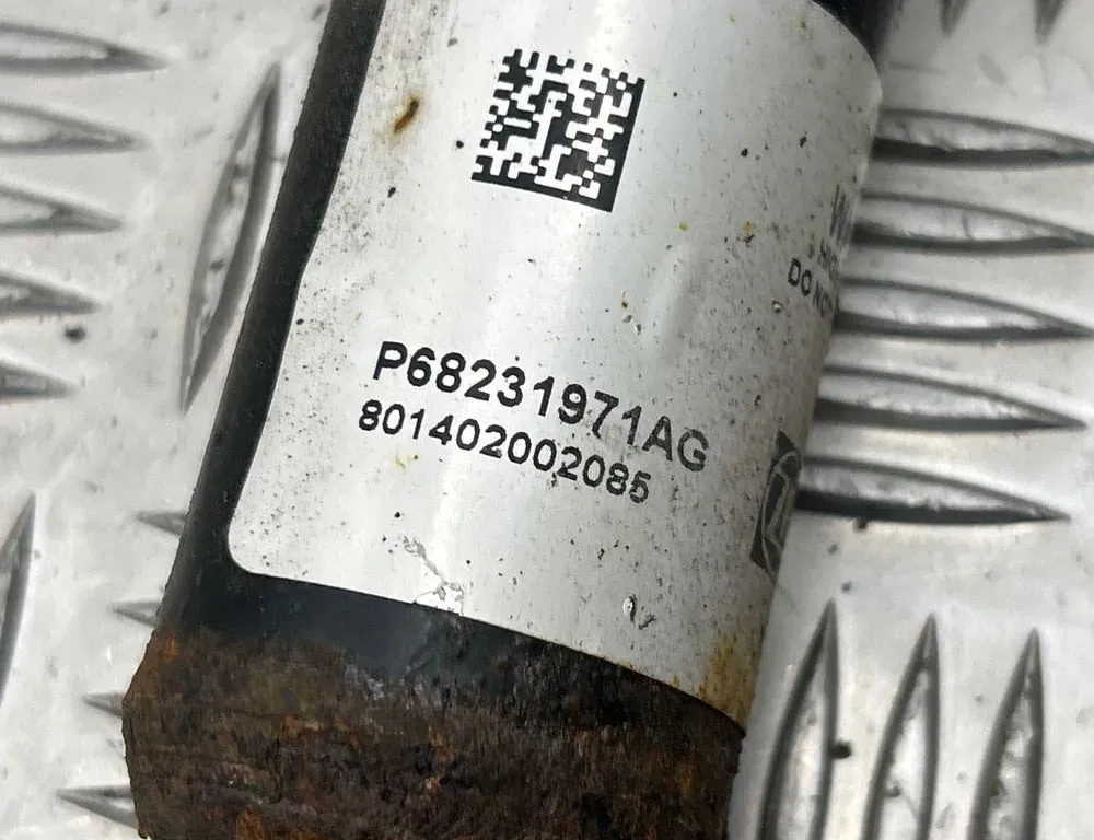 CHRYSLER Pacifica 2 generation (RU) (2016-2023) Rear Right Shock Absorber P68231971AG,801402002085 34120430