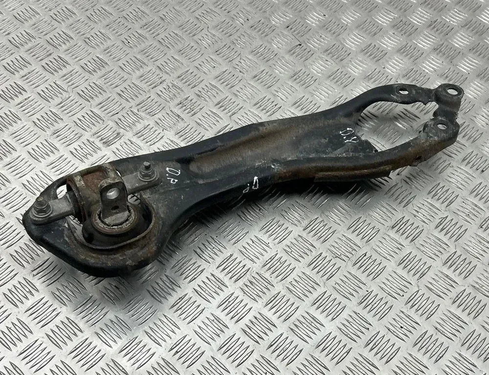 CHRYSLER Pacifica 2 generation (RU) (2016-2023) Rear Right Arm 34120427