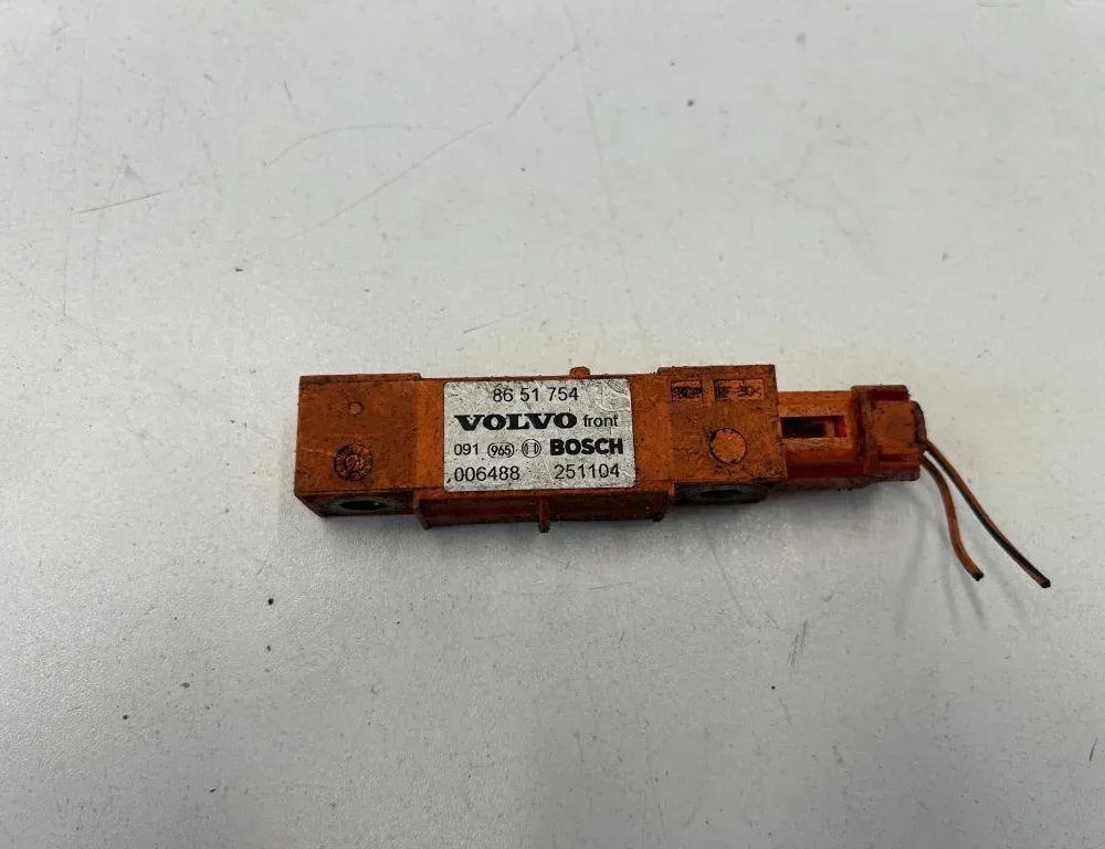 VOLVO XC60 Rear Right Impact Sensor 8651754,251104,006488 34091226