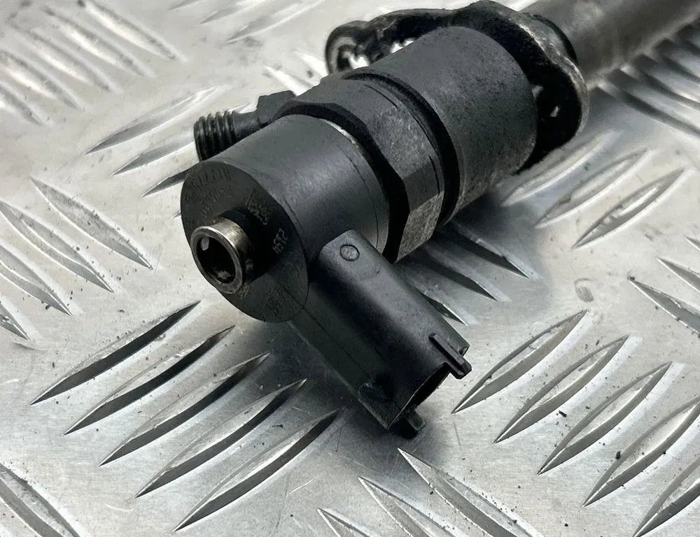 VOLVO V70 3 generation (2007-2020) Форсунка 0445110298 34116250