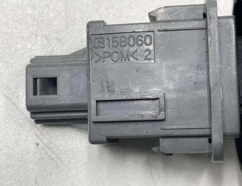 TOYOTA RAV4 5 generation (XA50) (2018-2024) Hazard button 15B060 34097546