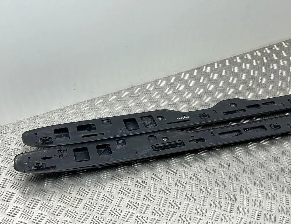 CHRYSLER Pacifica 2 generation (RU) (2016-2023) Roof Rails Kit 68227986AF 34120463