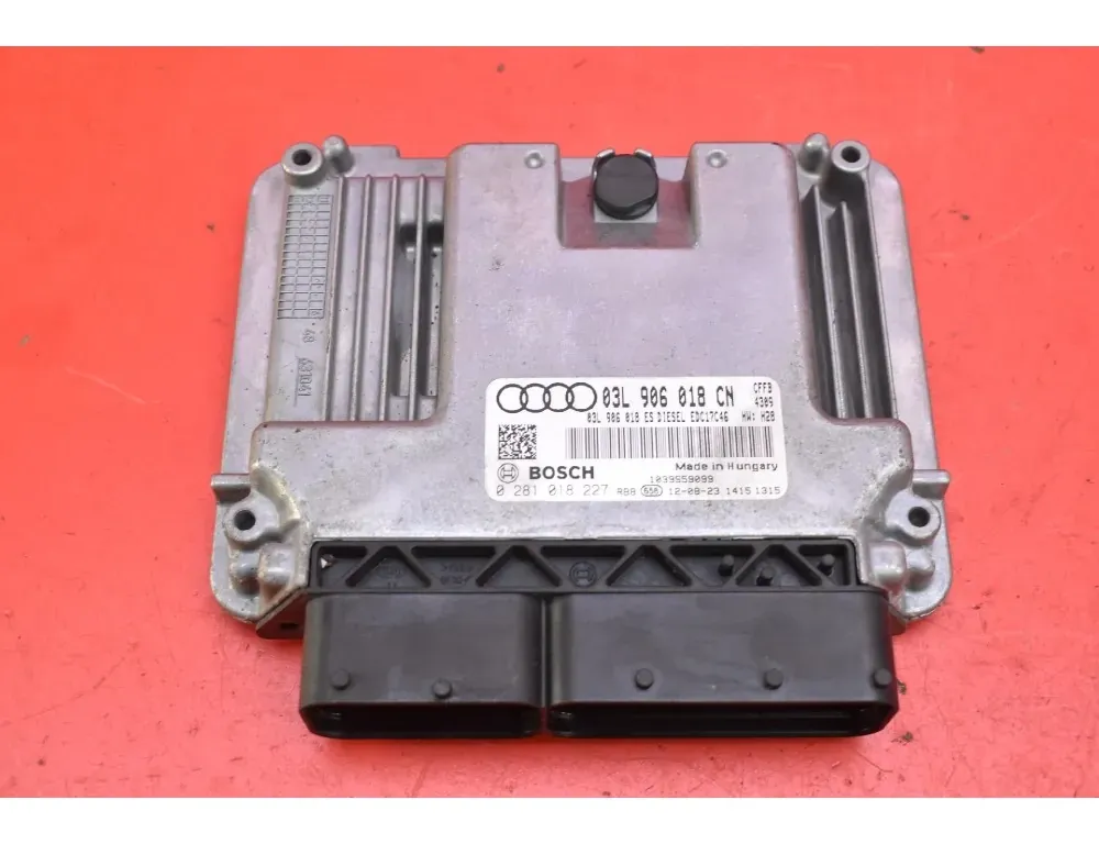 AUDI Q3 8U (2011-2020) Engine Control Unit ECU 03L906018CN 34287328