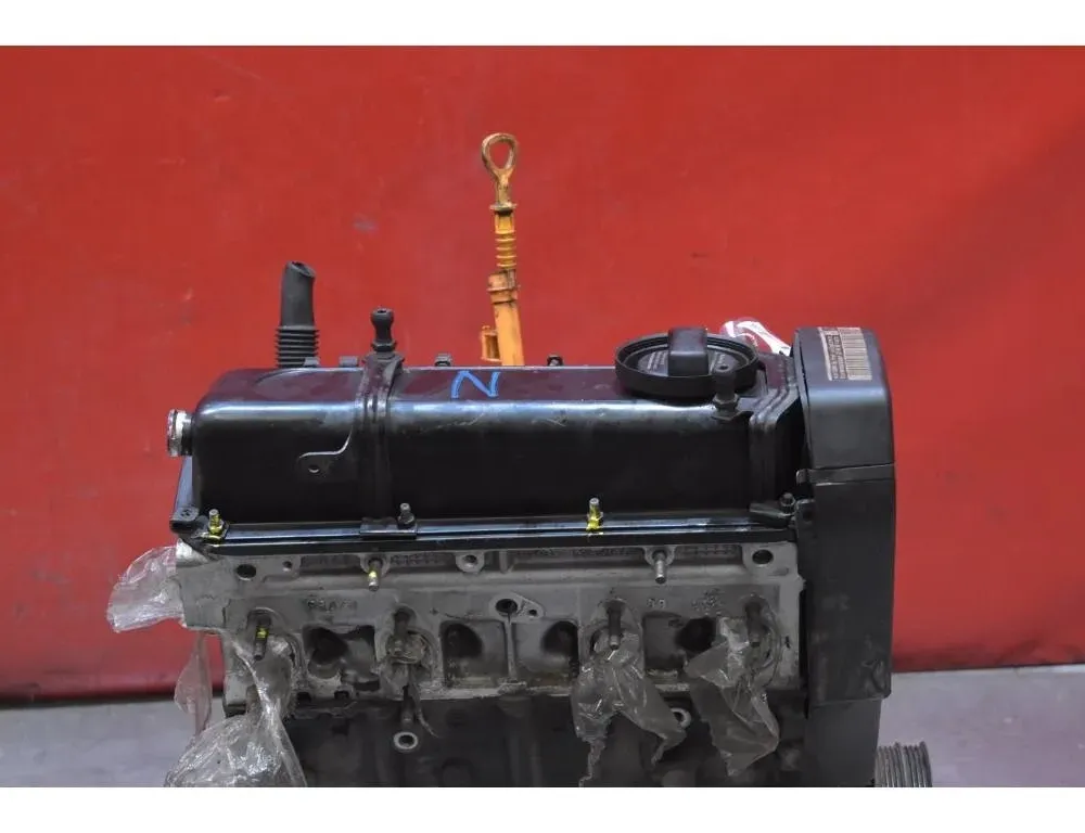 VOLKSWAGEN Passat B5 (1996-2005) Engine AZM 28135543
