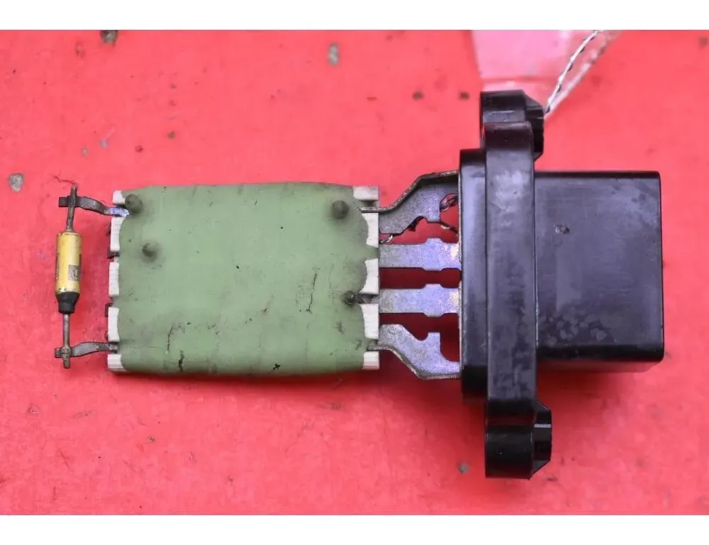 SKODA Citigo 1 generation (2011-2020) Interior Heater Resistor 30663137