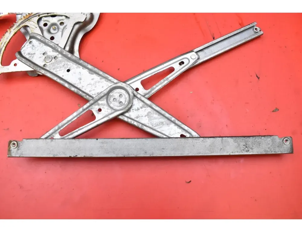 TOYOTA Avensis 2 generation (2002-2009) Front Left Door Window Regulator 69820-05050 33504252