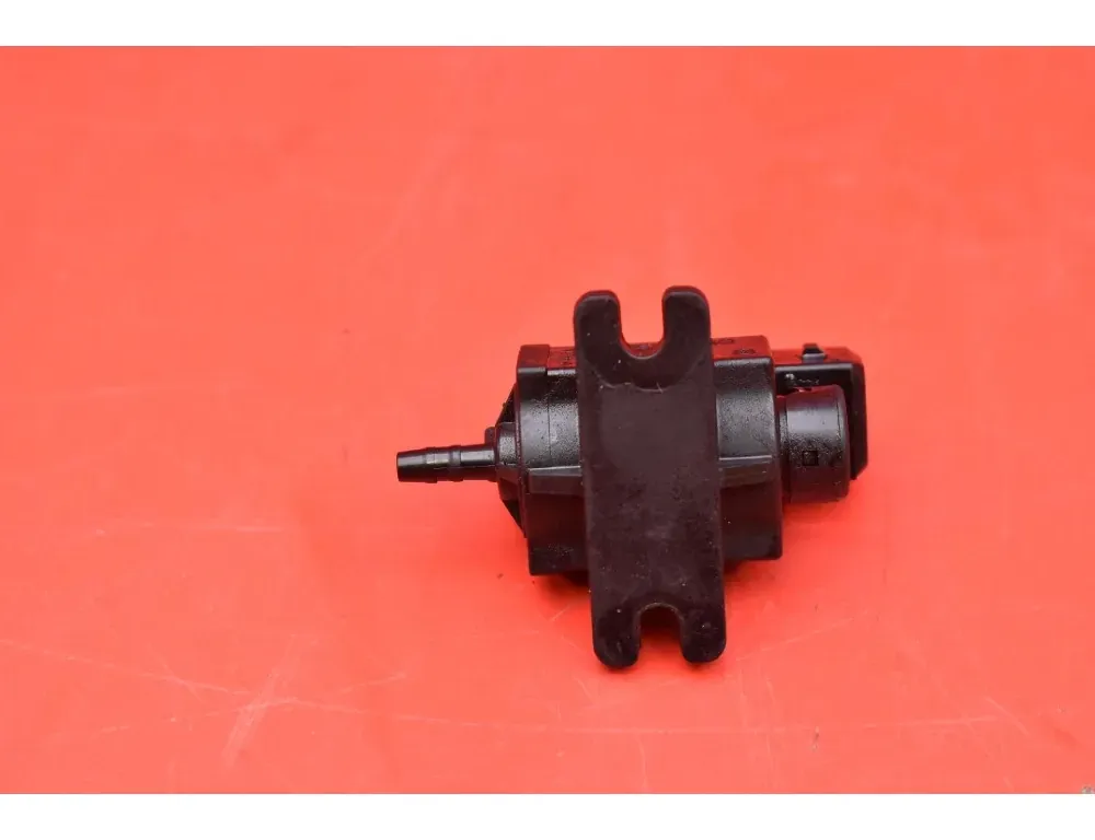 OPEL Astra J (2009-2020) Vacuum Valve 8972882491 33526041