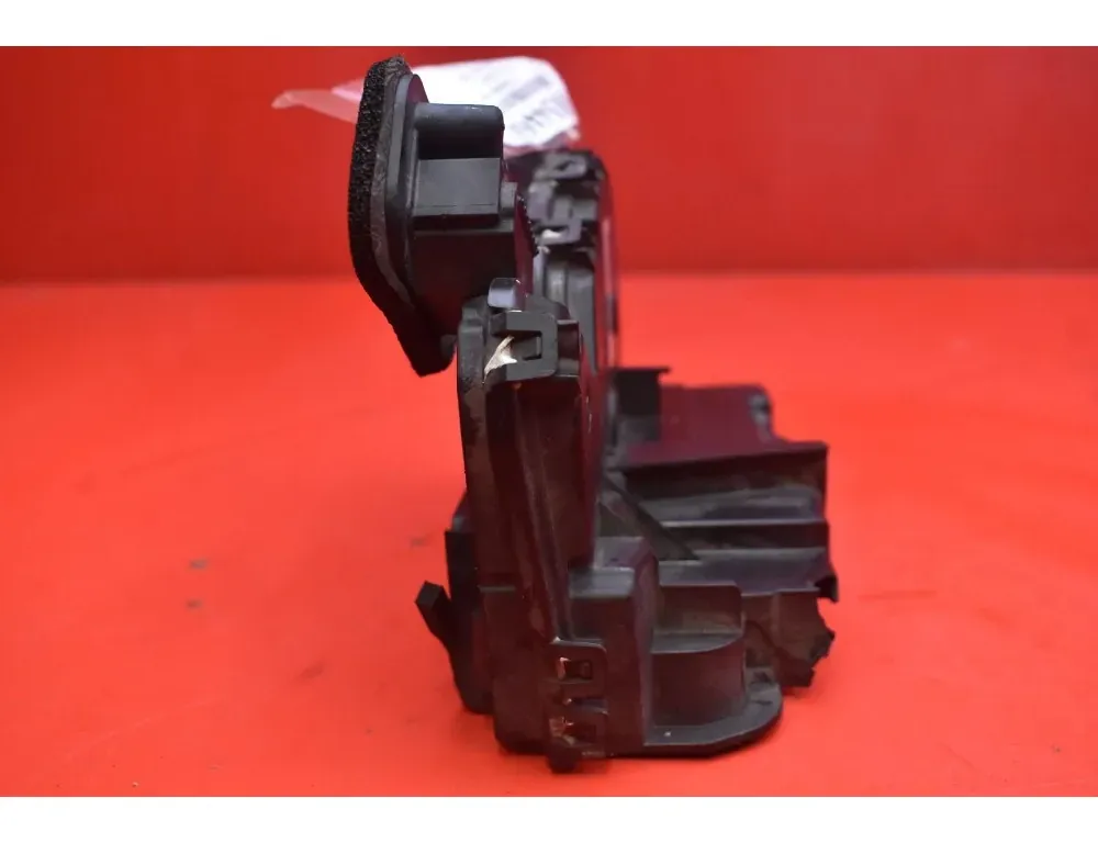 VOLKSWAGEN Passat B8 (2014-2023) Замок двери передний правый 5NB837016D 33663820