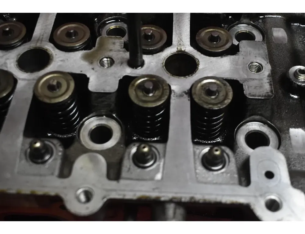 OPEL Insignia A (2008-2016) Голова двигателя 55571949 33664700