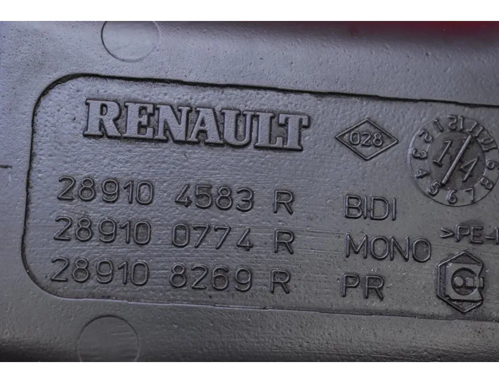 DACIA 800 Series 1 generation (1986-1999) Window Washer Tank 289104583R 33800283