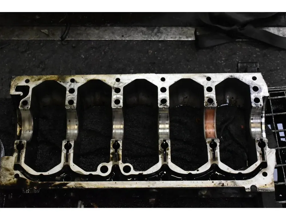 VOLVO V70 2 generation (2000-2008) Engine Block D5244T 33923063