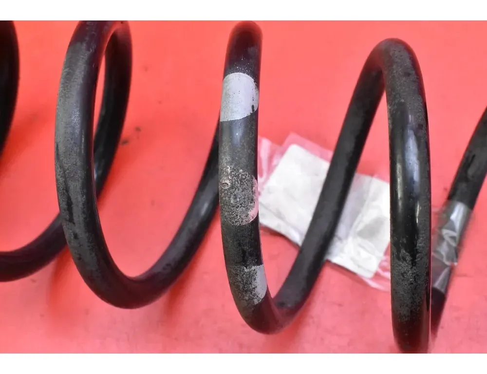 VOLVO V40 2 generation (2012-2020) Пружина передняя левая 33926953