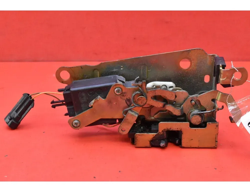 SMART Fortwo 1 generation (1998-2007) Front Right Door Lock 35128611