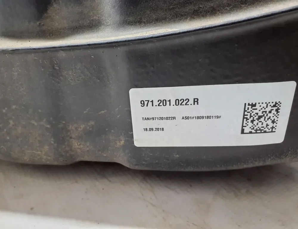 PORSCHE Panamera 971 (2016-2020) Fuel Tank 971201022R 36190675