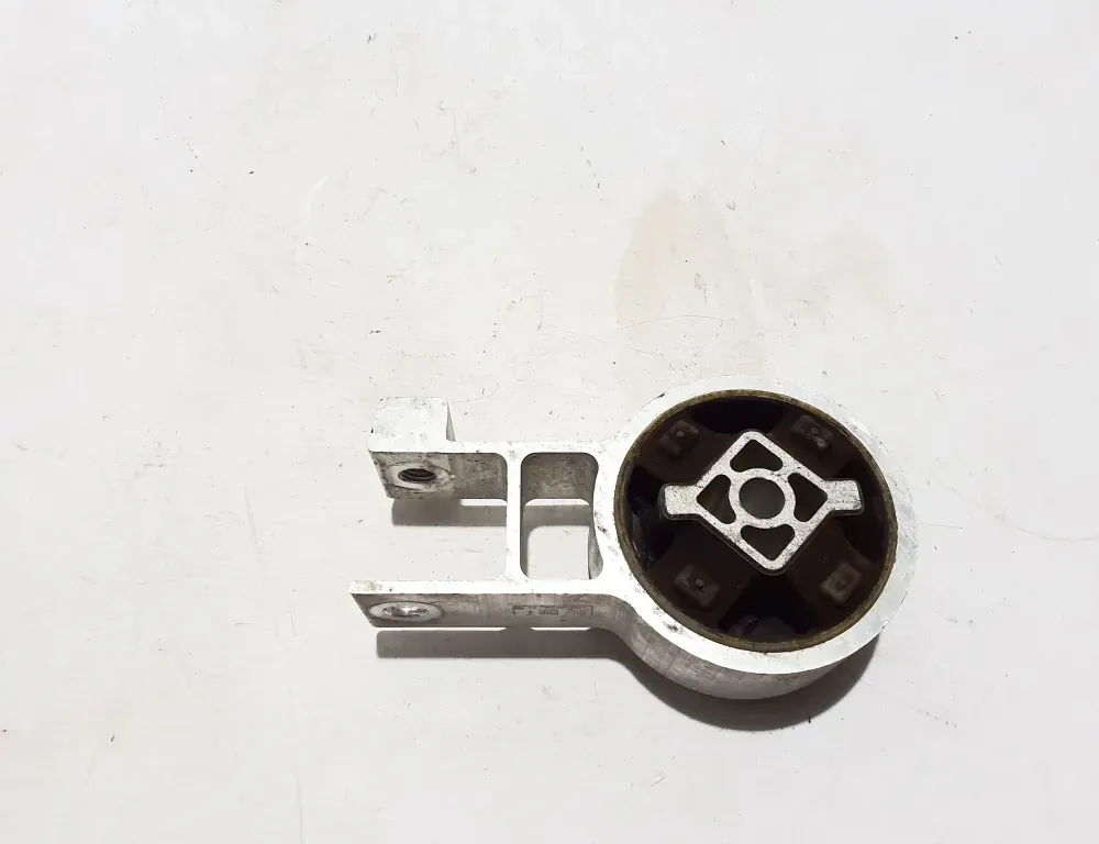 FORD Mustang Mach-E 1 generation (2020-2024) Engine Bracket Right Side LJ936P082BA 34843464